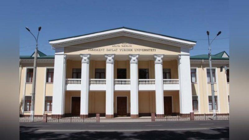 'Yuridik ma`lumotga ega bo`lmagan oliy ma`lumotli shaxslar ham yuridik sohada ishlashi mumkin'ning rasmi