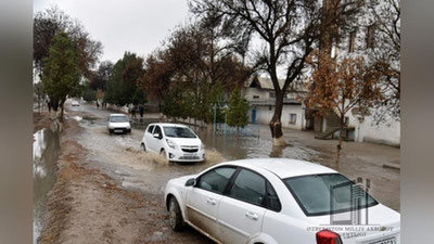 'Қарши кўчаларида ёмғирдан сўнг "денгиз"лар ҳосил бўлди (фото)'ning rasmi
