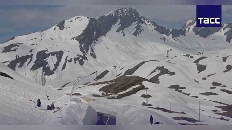 'Fransiya va Italiyaning qorli chegarasi (Video)'ning rasmi