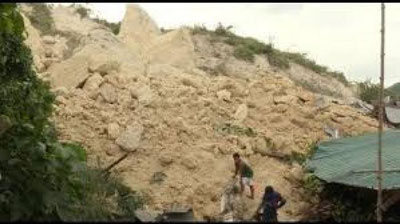 'Filippinda ko`chki sodir bo`ldi 'ning rasmi