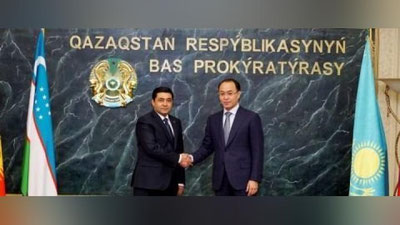 'Otabek Murodov Qozog`iston Bosh prokurori bilan uchrashdi'ning rasmi