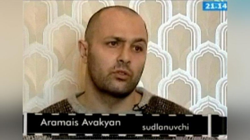 'Ўзбекистонда диний экстремистик ташкилот тузишда айбланиб қамалган Арамис Авакян озодликка чиқарилди'ning rasmi