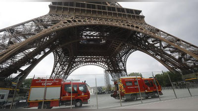 'Eyfeldan odamlar evakuvasiya qilindi (Video) 'ning rasmi