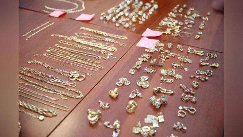 'Endi fuqarolar qiymati 100 mln. so`mgacha bo`lgan tayyor zargarlik buyumlarini bojxonadan ortiqcha hujjatlarsiz olib o`tishlari mumkin'ning rasmi