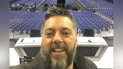 Изрображение 'РАДИОВЕДУЩИЙ В БРИТАНИИ В ПРЯМОМ ЭФИРЕ СПАС САМОУБИЙЦУ'