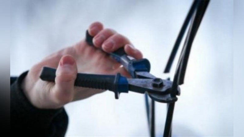 Изрображение 'ЧЕТВЕРО ЖИТЕЛЕЙ АНГРЕНА УКРАЛИ МЕДНЫЙ КАБЕЛЬ НА 15 МЛН СУМОВ'