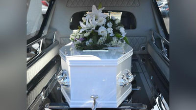 Изрображение 'В АРГЕНТИНЕ ОСТАНОВИЛИ ПОХОРОННУЮ ПРОЦЕССИЮ ИЗ-ЗА СТРАННЫХ ЗВУКОВ ИЗ ГРОБА'