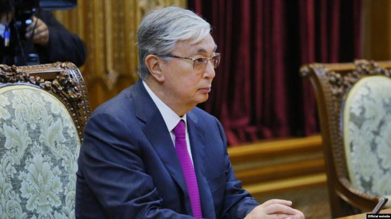 'Qozog`iston prezidenti koronavirus ta`sirini kamaytirish uchun ko`proq mablag` ajratish haqida topshiriq berdi'ning rasmi