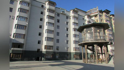 'Samarqandda qurilish kompaniyalaridan birining rahbari Umar Rajabov va uning o`g`li hibsga olindi'ning rasmi