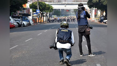 'Jurnalistlarning qonuniy faoliyatiga to`sqinlik qilganlik uchun javobgarlikni kuchaytirish zarur — Bobur Bekmurodov'ning rasmi