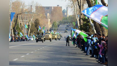 Изрображение 'ПОКАЗ ВОЕННОЙ ТЕХНИКИ И ВООРУЖЕНИЯ ПРОШЕЛ В САМАРКАНДЕ (ФОТО)'