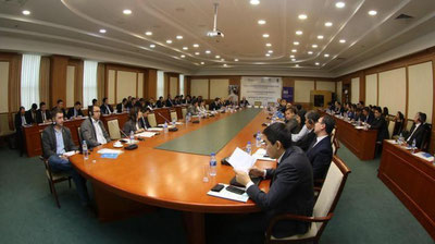 Изрображение 'Госслужащих обучат речевой культуре на платной основе'