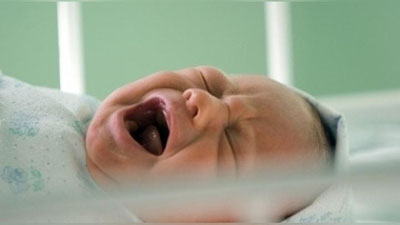 Изрображение 'ДВОЕ 40-ЛЕТНИХ КАНАДЦА УЗНАЛИ, ЧТО ИХ ПЕРЕПУТАЛИ В РОДДОМЕ'