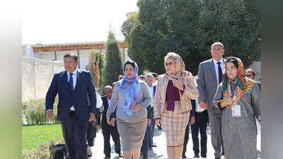 Изрображение 'Валентина Матвиенко осмотрела достопримечательности Бухары'