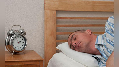 'Olimlar uyqu uchun eng yaxshi holatni ma`lum qilishdi 'ning rasmi