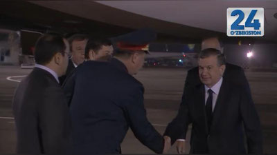 Изрображение 'ШАВКАТ МИРЗИЁЕВ ВЕРНУЛСЯ В ТАШКЕНТ ИЗ НЬЮ-ЙОРКА (ВИДЕО)'