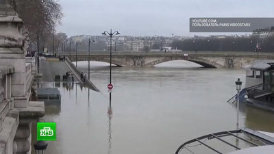 'Parijda uzoq davom etgan yog`ingarchilikdan keyin Sena qirg`oqlaridan toshdi'ning rasmi