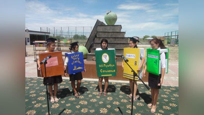 'Qonliko`lda yoshlar yozgi ta`tilda kitob o`qishga qasamyod qilishdi (foto)'ning rasmi