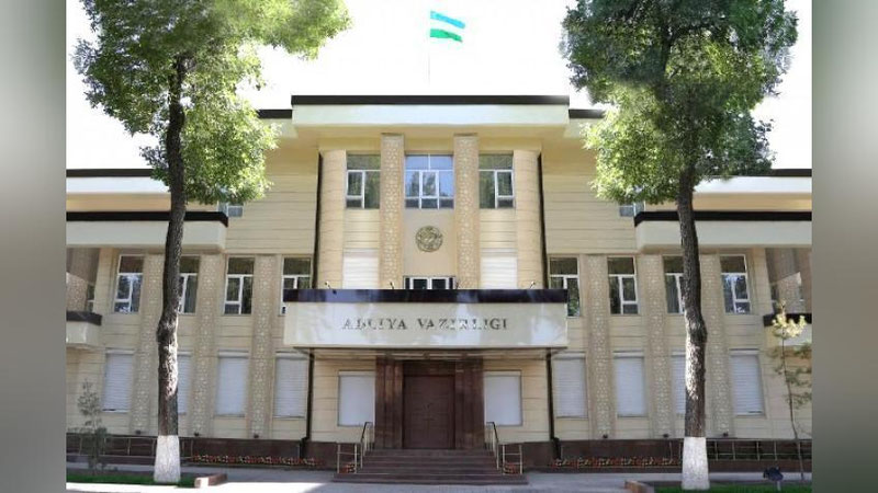 'Ish beruvchi xodimdan qanday hujjatlarni talab qilishi kerak emas?'ning rasmi