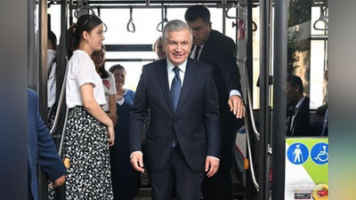 'Shavkat Mirziyoev Toshkentdagi jamoat transportida yurib, xizmat sifatini ko`rdi'ning rasmi