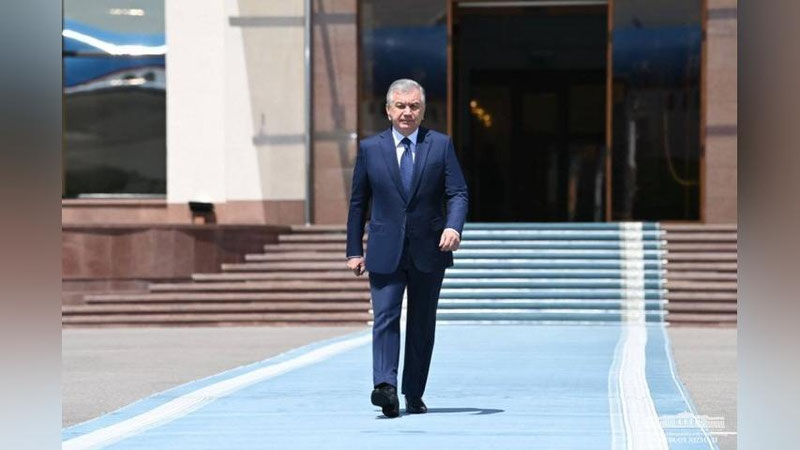 'Shavkat Mirziyoev Turkiyaga jo`nab ketdi'ning rasmi