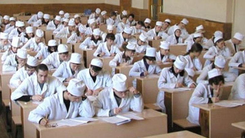 'Тиббиёт ва фармацевтика олий ва ўрта махсус таълим муассасаларида янги ўқитиш тизими жорий этилади'ning rasmi