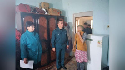 'Омбудсман: Оғир шароитда яшовчи Нукуслик фуқарога уй ажратилди'ning rasmi