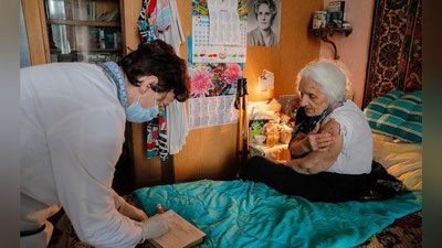 'Санкт-Петербургда 60 ёшдан ошганларни мажбурий эмлаш жорий этилди'ning rasmi