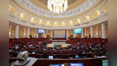 '«Фуқароларнинг давлат пенсия таъминоти тўғрисида»ги ҳамда Меҳнат кодексига ўзгартиш ва қўшимчалар киритилмоқда'ning rasmi