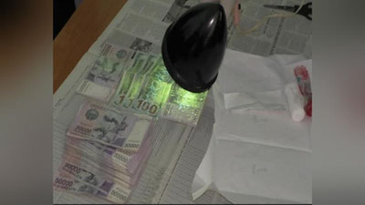 'Наманган ва Қорақалпоғистонда фуқароларга қисқа муддатда ҳайдовчилик гувоҳномаларини олиб беришни ваъда қилган ўргатувчи усталар ушланди'ning rasmi