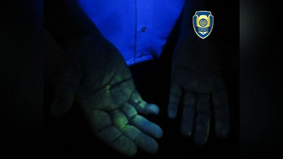 'Талабанинг ўқишини пора эвазига Тошкентга кўчириб беришни ваъда қилган Жиззах давлат педагогика институти бўлим бошлиғи қўлга олинди'ning rasmi