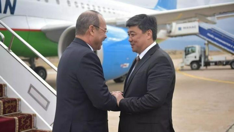 Изрображение 'Абдулла Арипов прибыл в Кыргызстан'