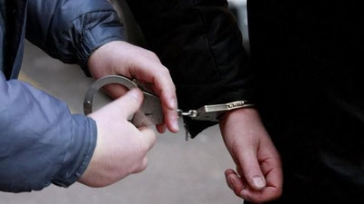 ' Toshkentda hokimlikda ishlovchi firibgar rahbar qamoqqa olindi'ning rasmi