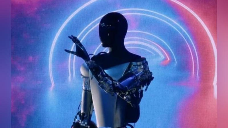 'Tesla kompaniyasi odamga o`xshash robotni namoyish etdi'ning rasmi