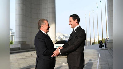 'Shavkat Mirziyoev Ashxobodda tantanali kutib olindi (foto)'ning rasmi