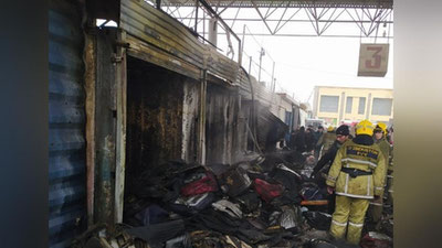 'Farg`onadagi avtomobil ehtiyot qismlari bozorida yong`in sodir bo`ldi'ning rasmi