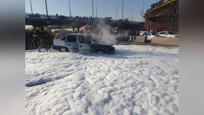 'Toshkentda harakatlanib ketayotgan Nexia yonib ketdi'ning rasmi