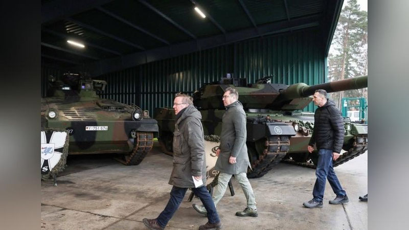 'NATO davlatlari Kievga ikkita Leopard 2 tanki va to`rtta Leopard batalyonini jo`natmoqchi'ning rasmi