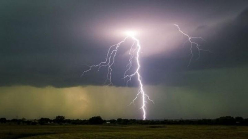 'Bangladeshda chaqmoq urishi oqibatida to`qqiz kishi halok bo`ldi'ning rasmi