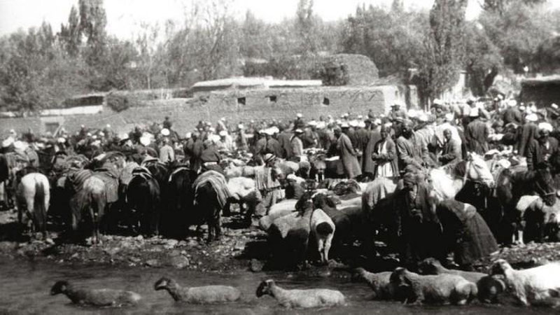 'XIX asr oxirida O`zbekiston qanday bo`lgan? Har bir inson shaharlar, saroylar va urf-odatlarning noyob suratlarini ko`rishning noyob imkoniyatiga ega bo`ladi'ning rasmi