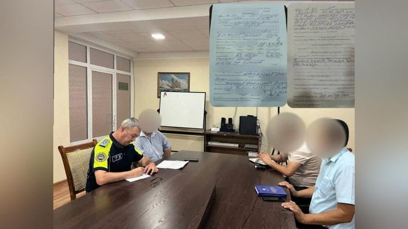 'Toshkentda elektrobus haydovchisi quvib o`tish qoidasini buzib, yo`ldagi Sparkka xalaqit berdi (video)'ning rasmi