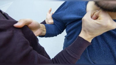 'Qashqadaryoda agentlik rahbari o`z xodimini jag`ini urib sindirgani aytilmoqda'ning rasmi