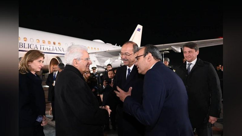 Изрображение 'Президент Италии отбыл из Ташкента в Самарканд'