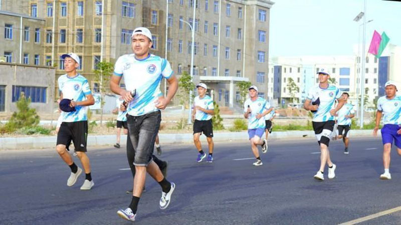 '10 dekabr kuni poytaxtda Yangi Nafas – ekiden ommaviy yugurish musobaqasi bo`lib o`tadi'ning rasmi