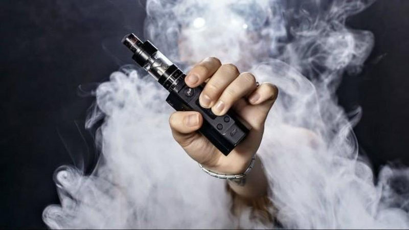'O`zbekistonda elektron sigaretalar va tamakini qizdirish tizimlari muomalasi taqiqlanishi mumkin'ning rasmi