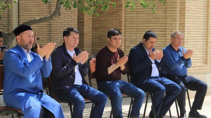 'Mahallalarda aholi daromadini oshirish bo`yicha amaliy seminarlar tashkil etilmoqda'ning rasmi