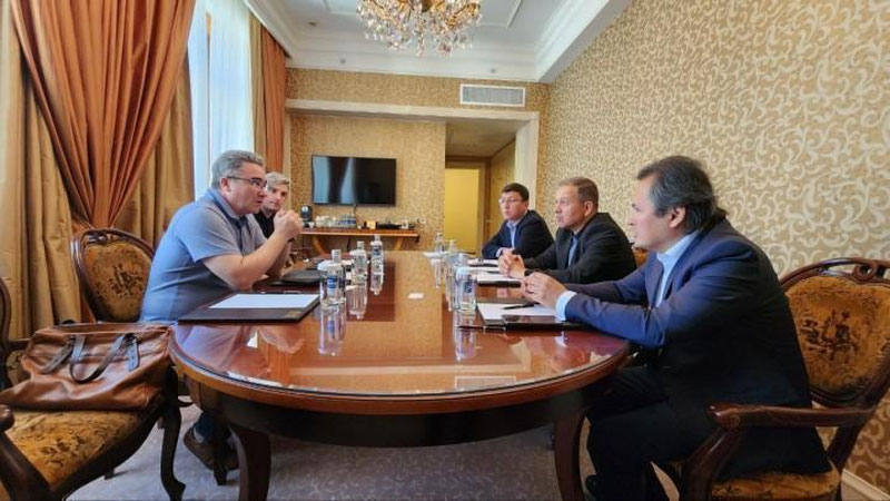 'Rossiyada Navoiy viloyati hokimi boshchiligidagi delegasiya investisiya kelishuvlariga erishdi'ning rasmi
