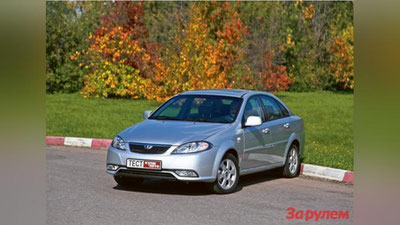 'Salondan chiqqan yap-yangi "JENTRA"ning  tomidan bir oyda suv o`tdi'ning rasmi