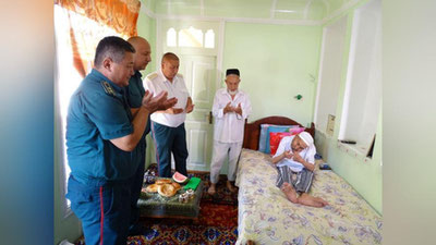 'Mehr bilan qalblar yorug`dir'ning rasmi