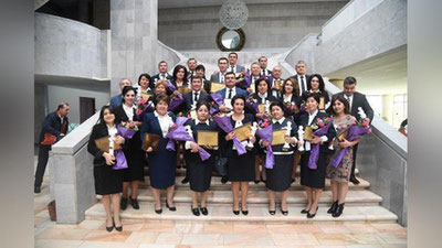 Изрображение 'В ТАШКЕНТЕ НАГРАДИЛИ ЛУЧШИХ РАБОТНИКОВ ЗДРАВООХРАНЕНИЯ (ФОТО)'